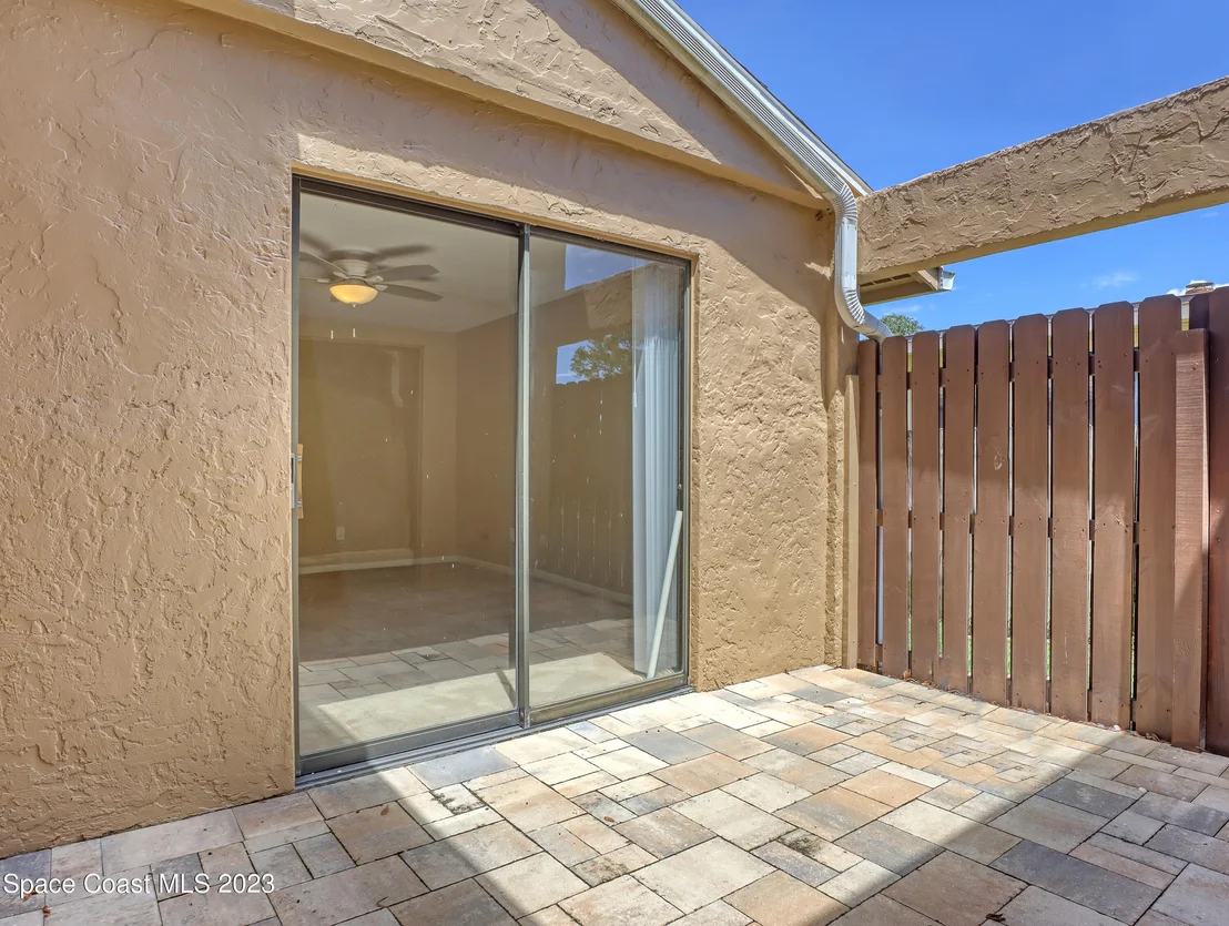 Photo of 220 Applewood Circle