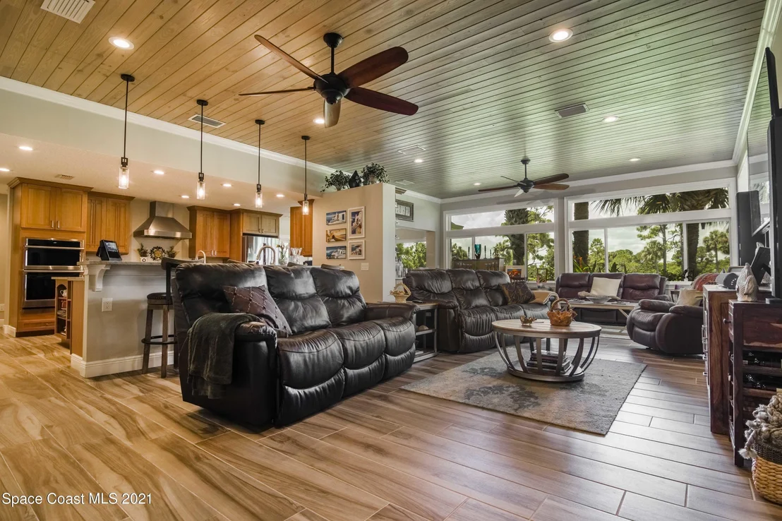 Photo of 530 Whispering Pines Circle