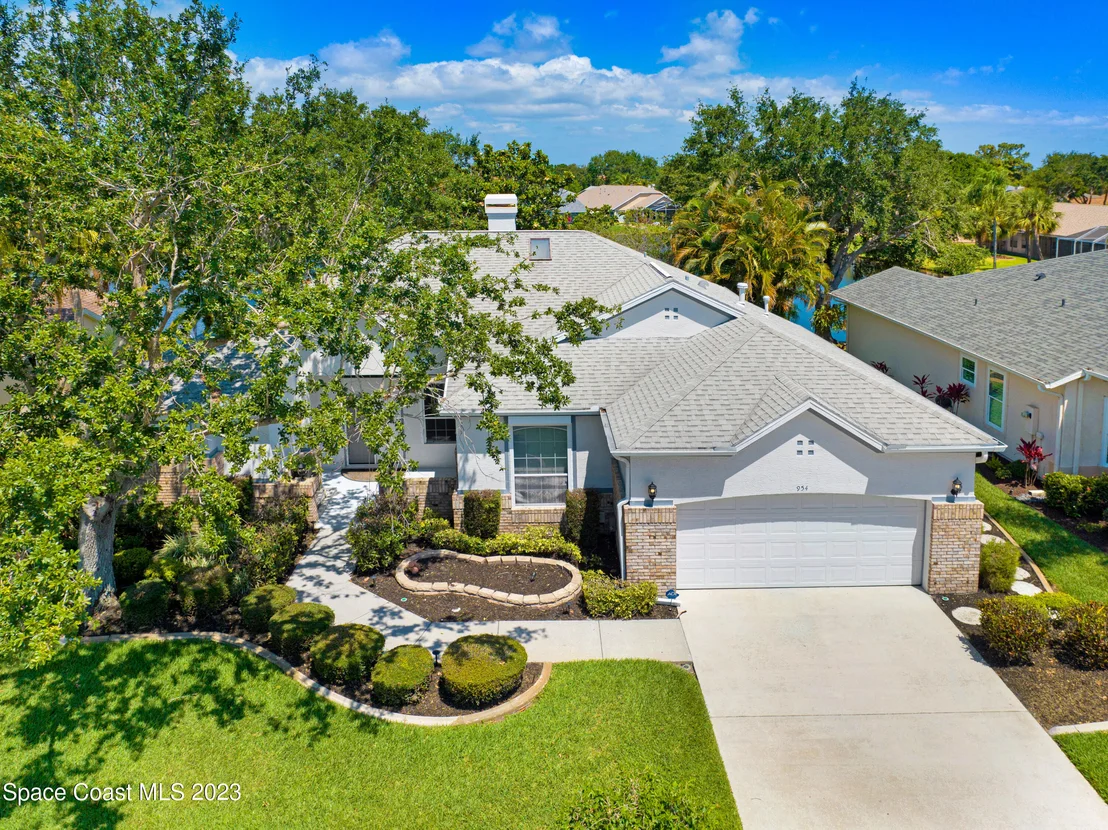 Photo of 954 Somerset Lane
