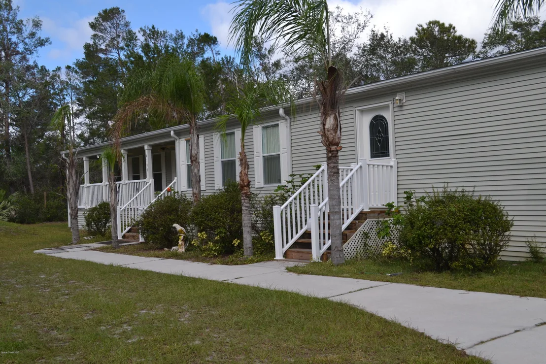 Photo of 4199 Hidden Lakes Drive