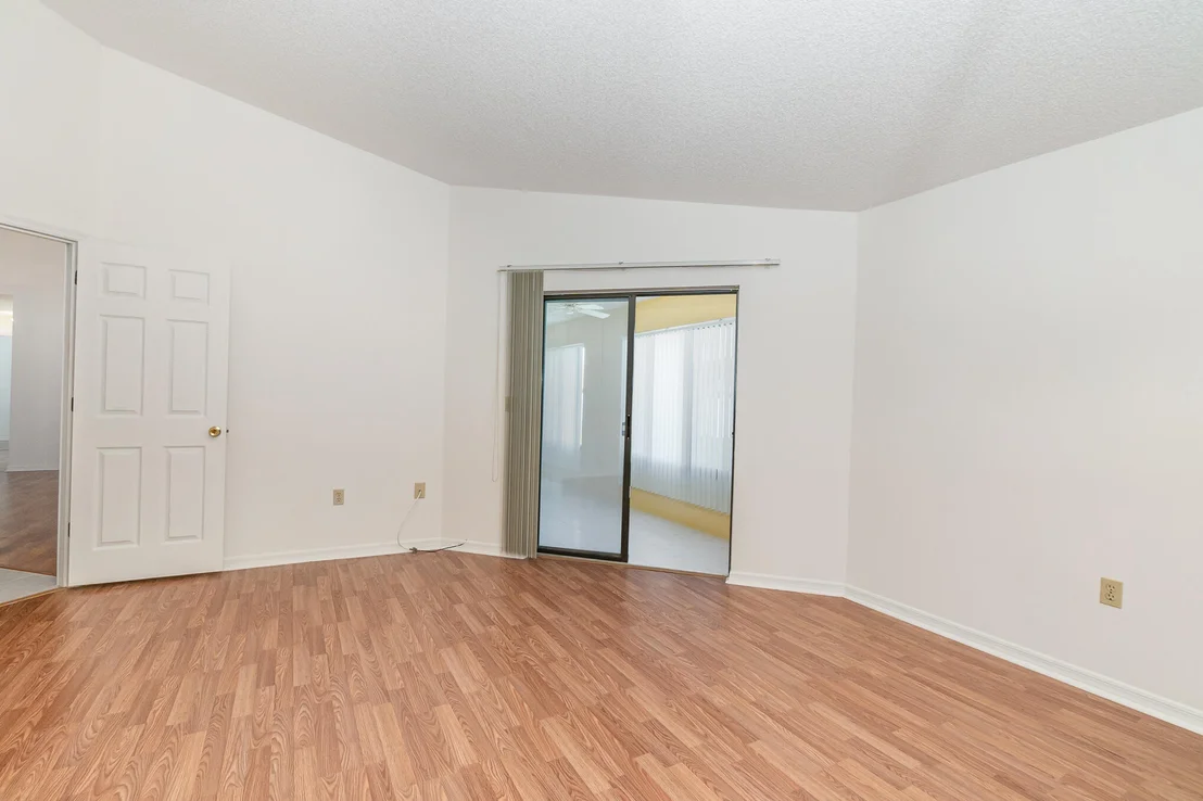 Photo of 569 Balcom Terrace SE