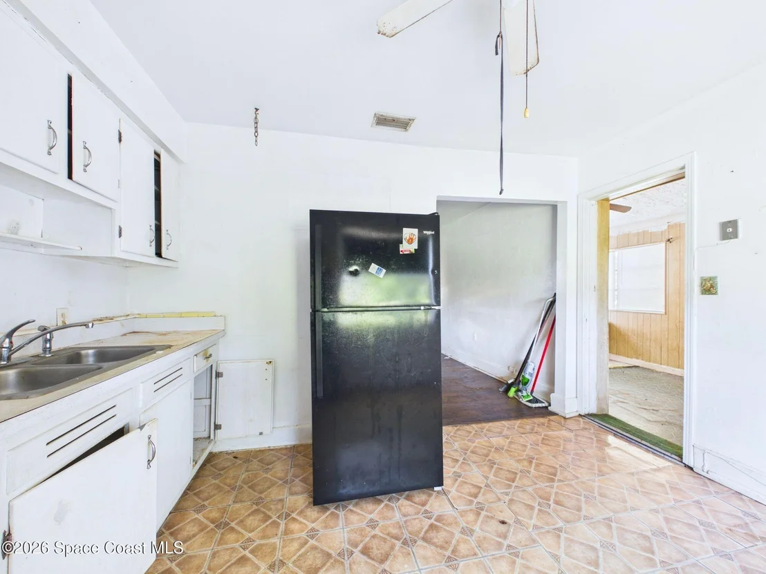 Photo of 1052 Broadmoor Drive