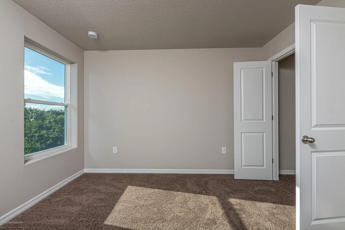 Photo of 475 Dryden Circle