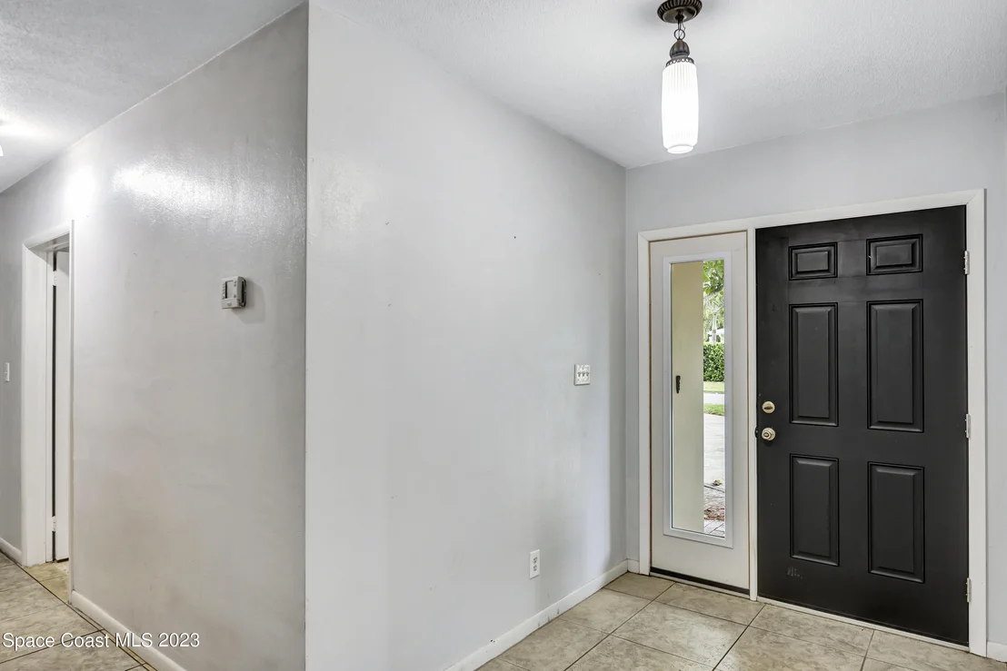 Photo of 521 Andrews Drive