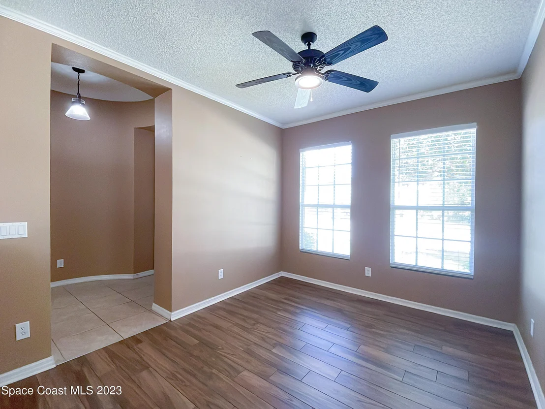 Photo of 978 Riviera Point Drive