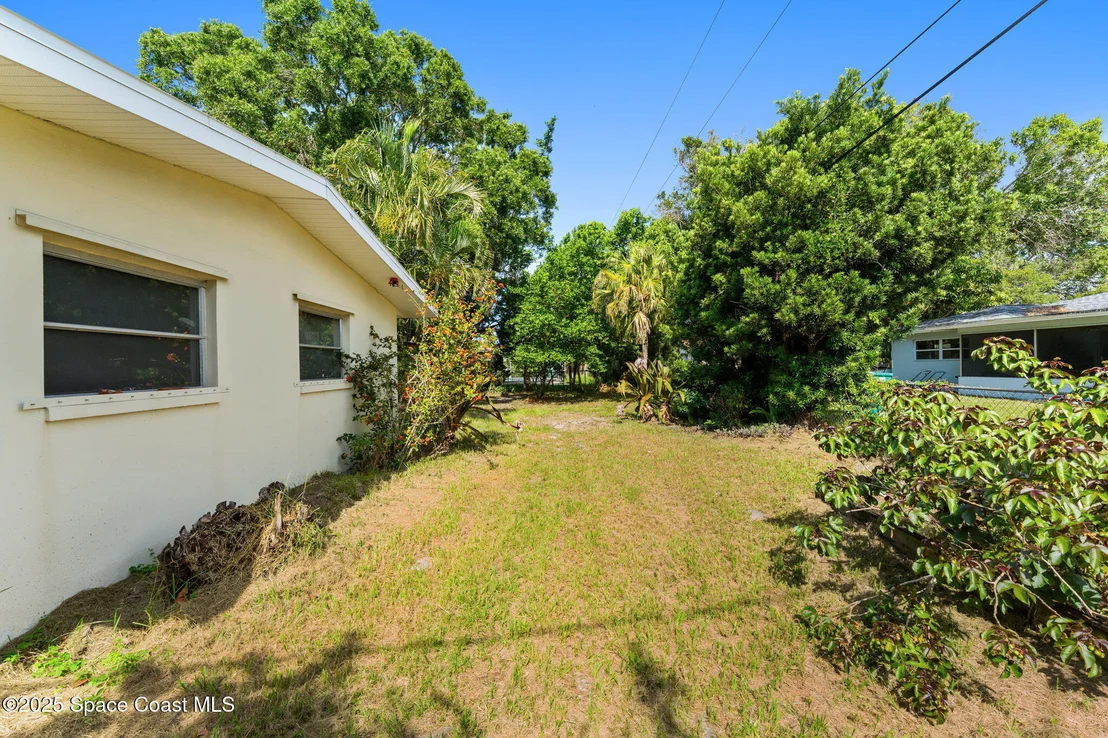 Photo of 215 Southgate Boulevard