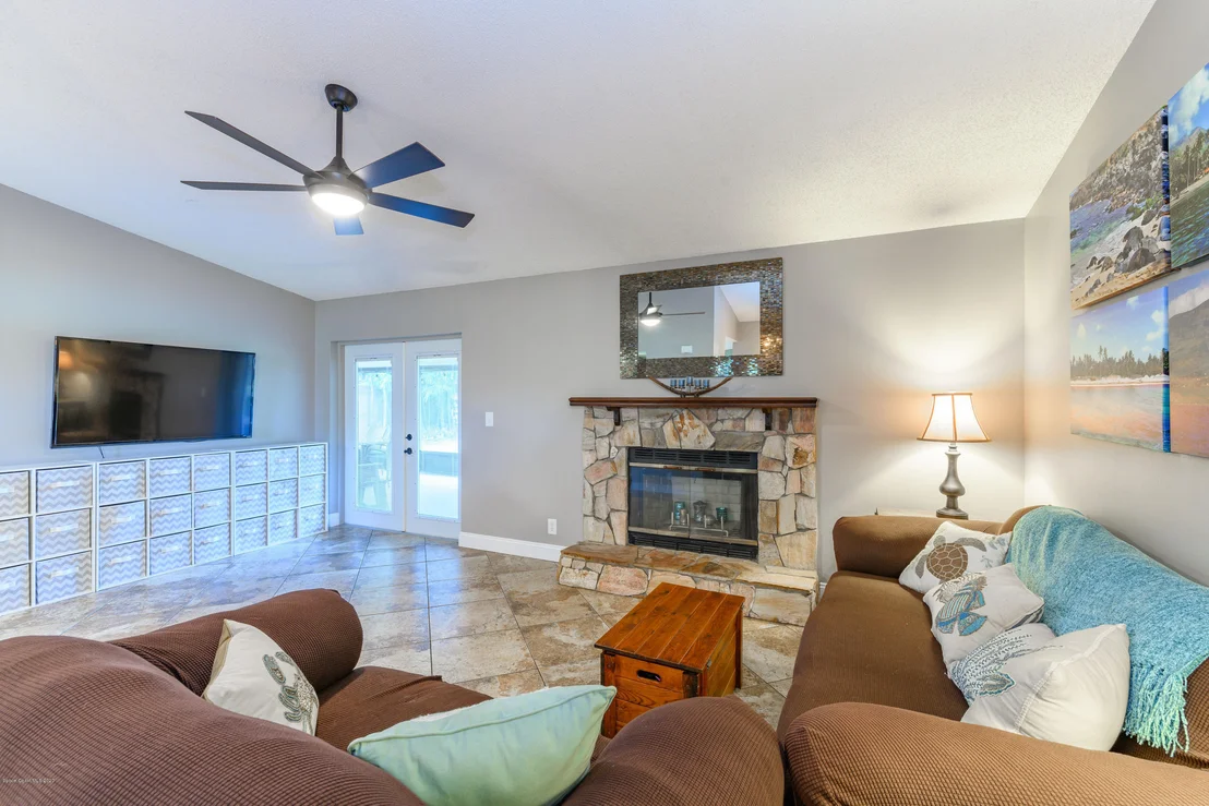 Photo of 816 Pine Shadows Avenue