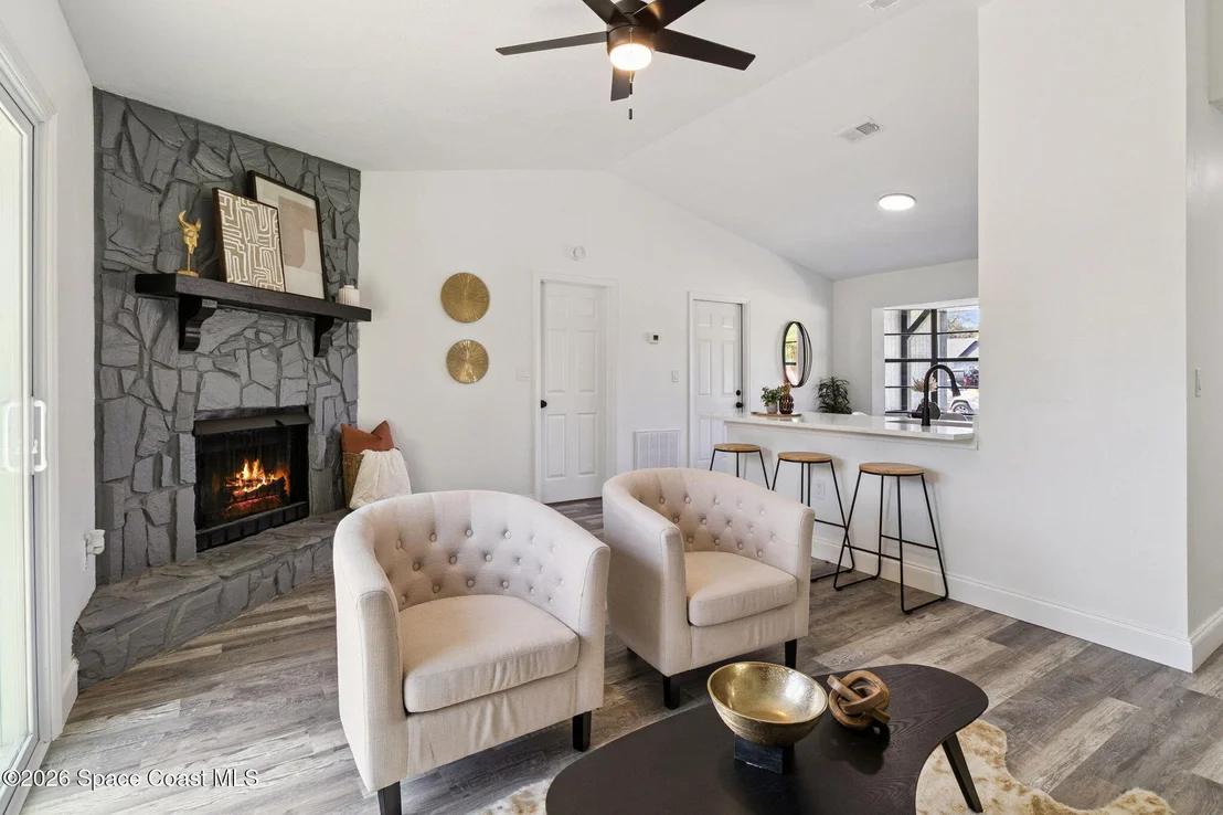 Photo of 6295 Janina Road