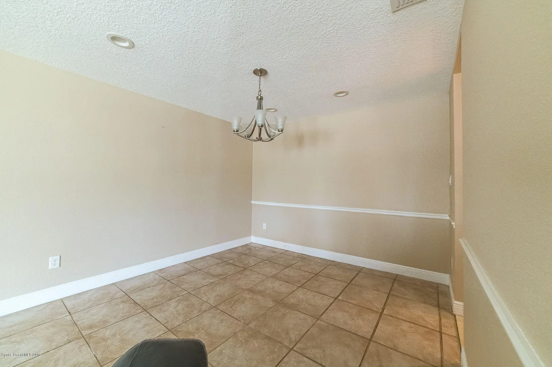 Photo of 601 Edgewood Drive