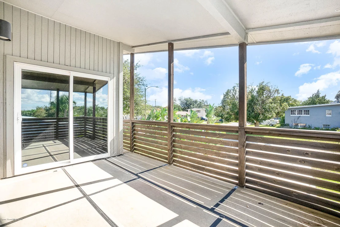 Photo of 960 Forest Road
