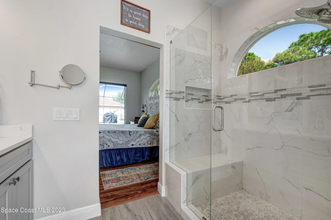 Photo of 242 Pebble Hill Way