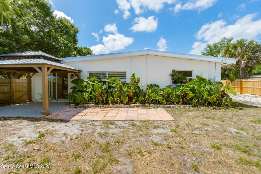 Photo of 825 Tupelo Drive