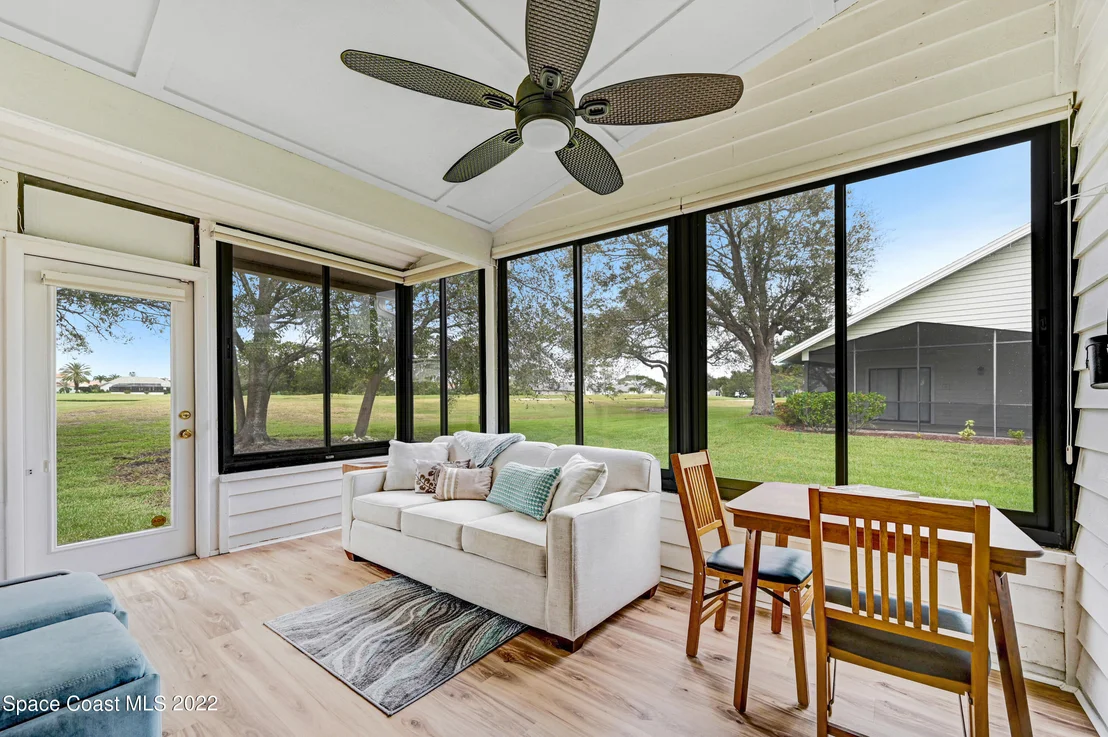 Photo of 820 Ridge Lake Drive