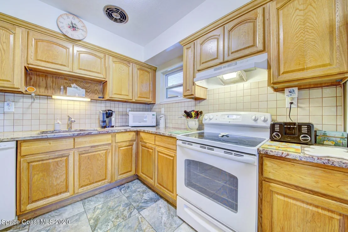 Photo of 301 Orchid Boulevard