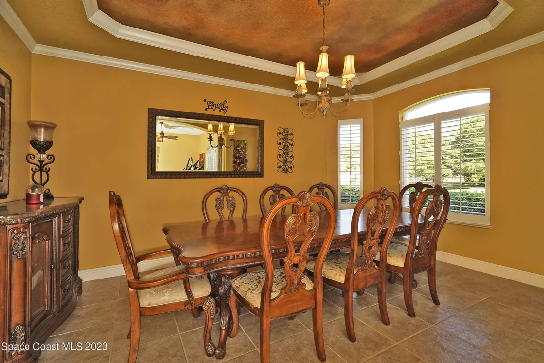 Photo of 2217 Royal Oaks Drive