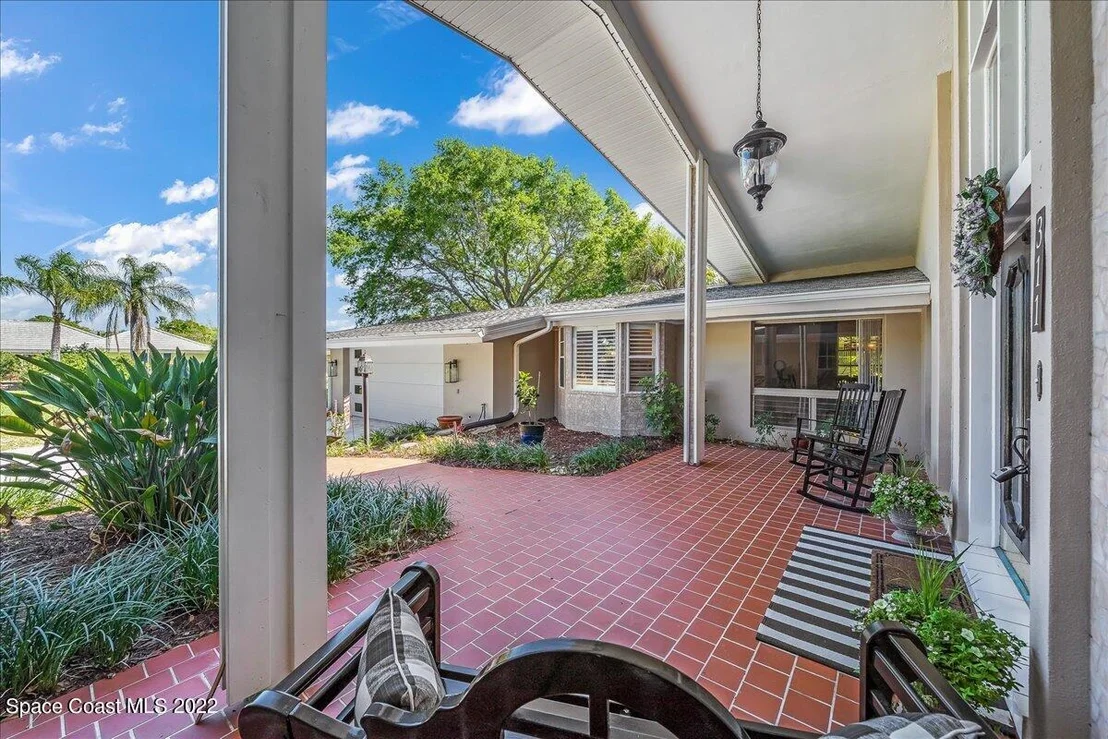Photo of 311 Cocoa Avenue
