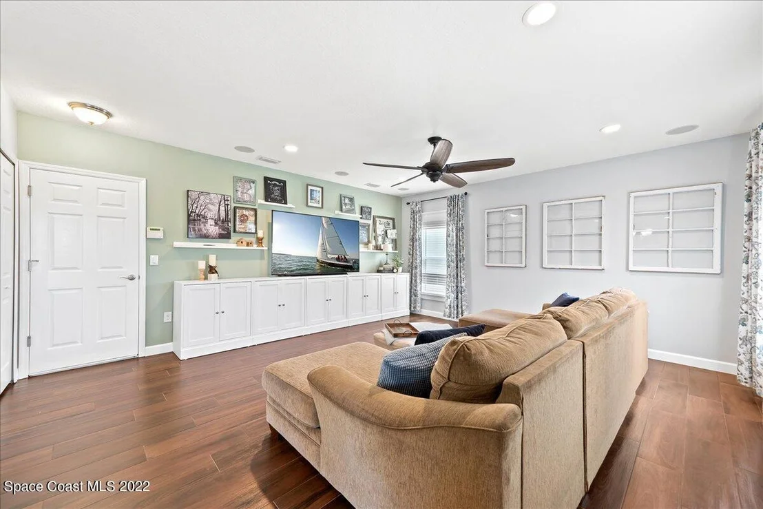 Photo of 700 Fiddleleaf Circle