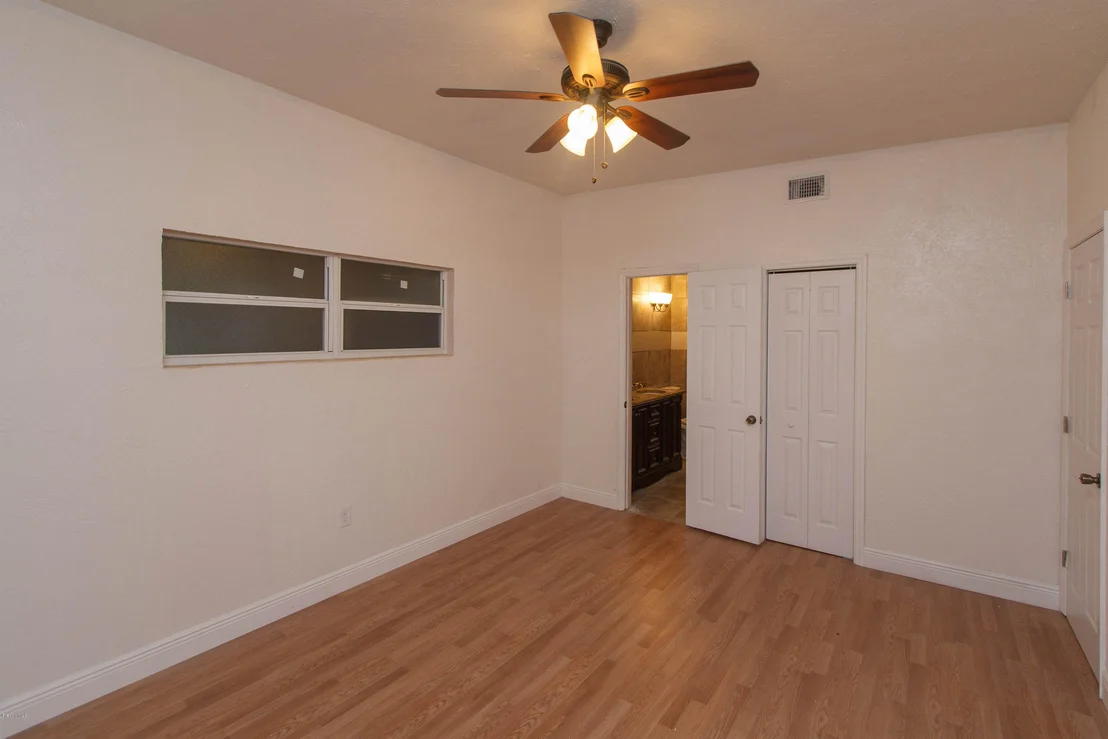 Photo of 128 S Indian Circle