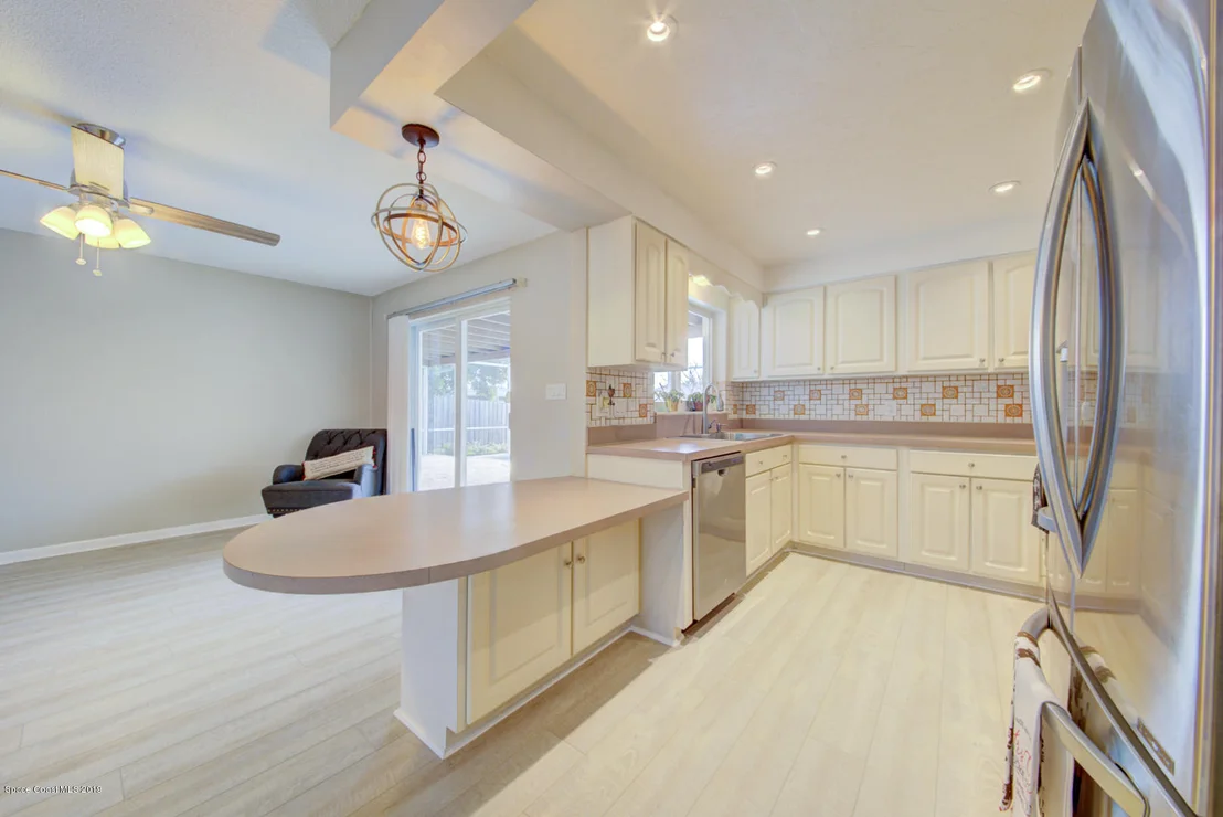 Photo of 343 Dorset Drive