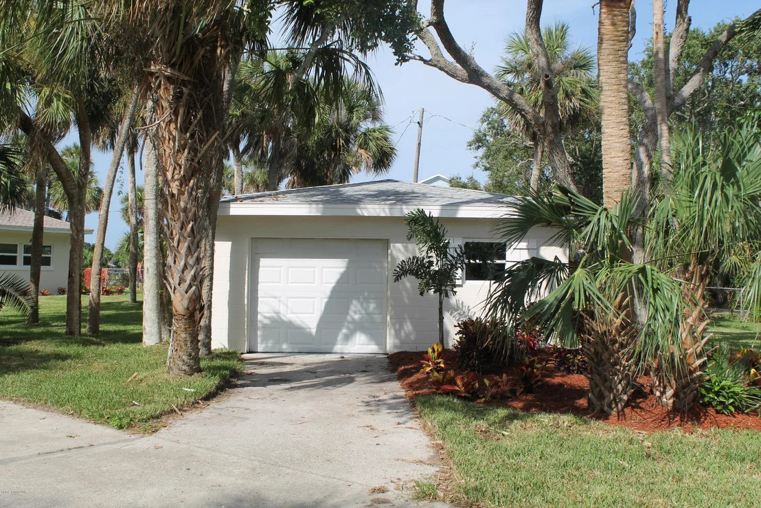 Photo of 57 W Bay Drive