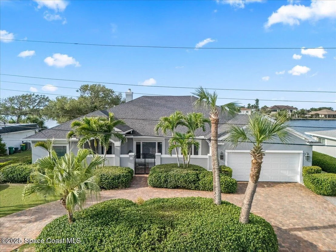 Photo of 110 W Bay Drive
