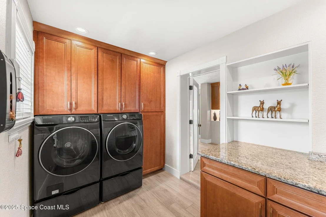Photo of 610 Mango Drive