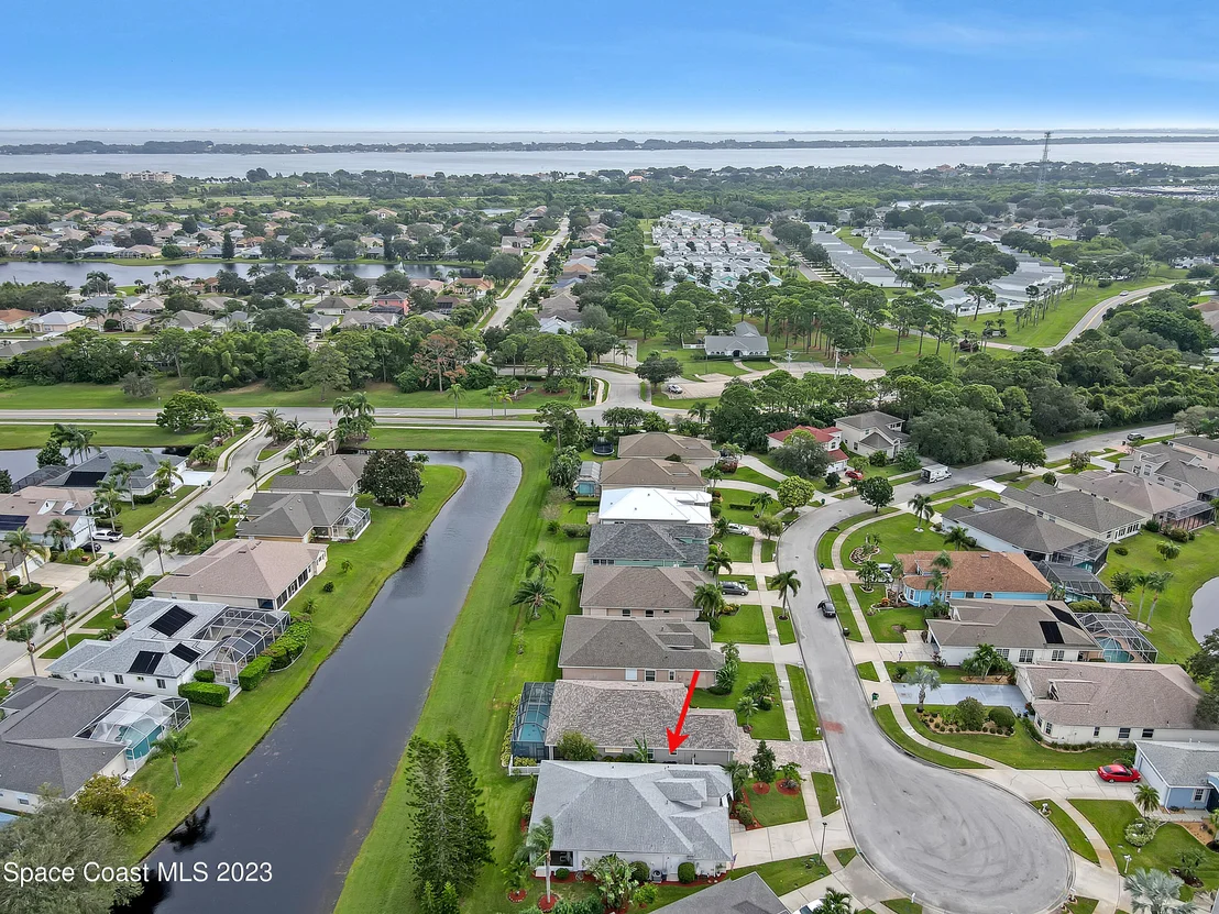 Photo of 904 Suntree Woods Drive