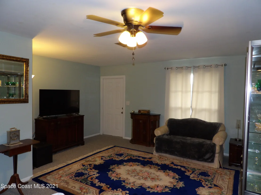 Photo of 797 Bianca Drive NE
