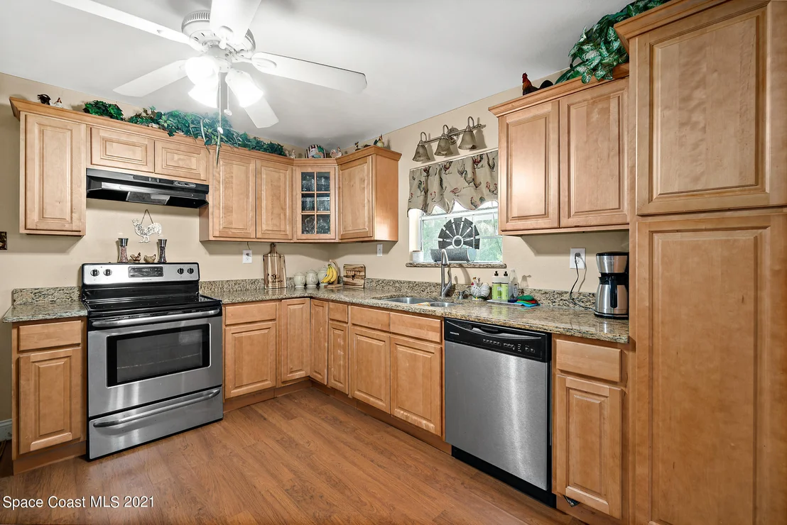 Photo of 3635 Hield Road
