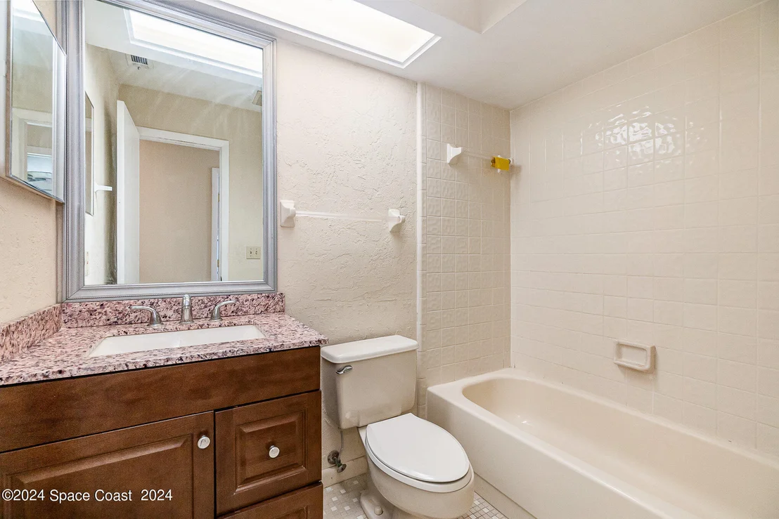 Photo of 392 Myrtlewood Road