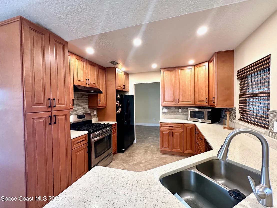 Photo of 1359 Heritage Acres Boulevard