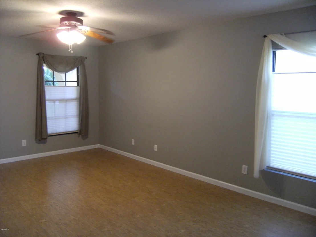 Photo of Unit 101 at 830 Luminary Circle