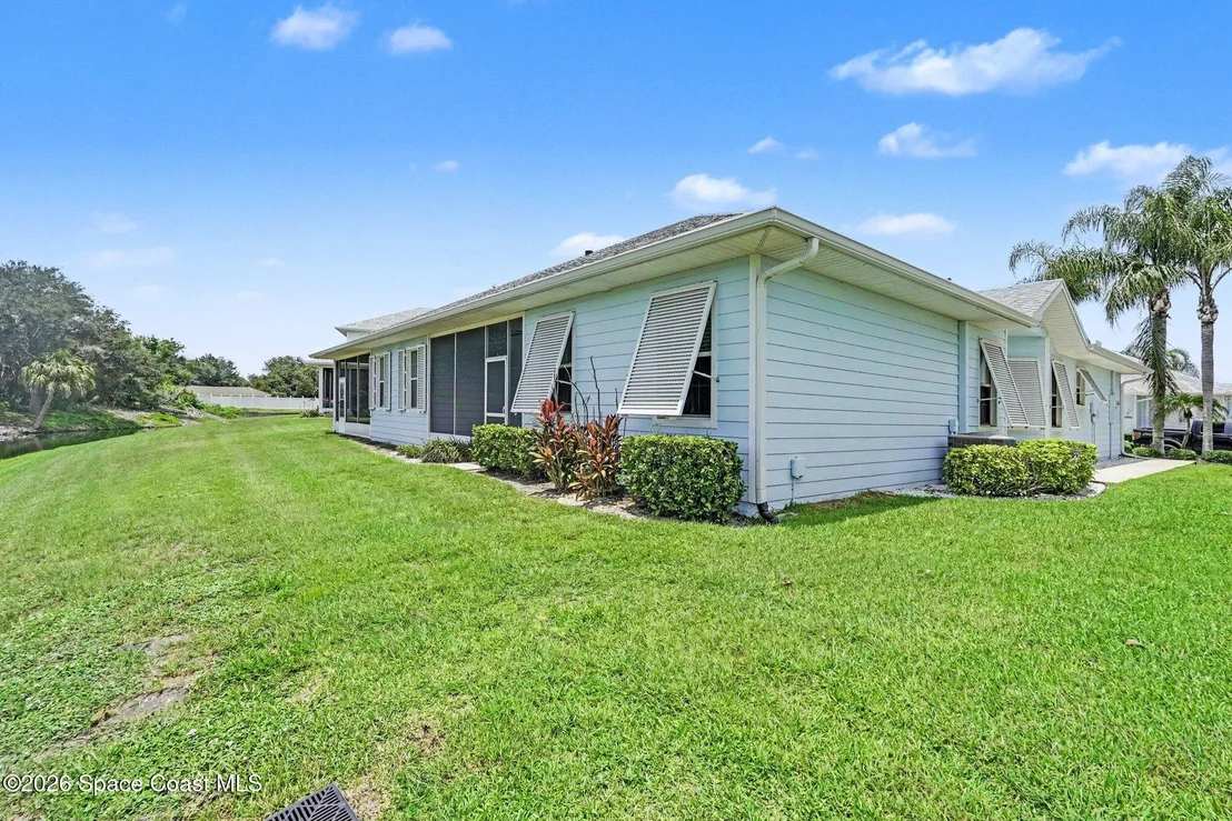 Photo of 1022 Eleuthera Drive NE