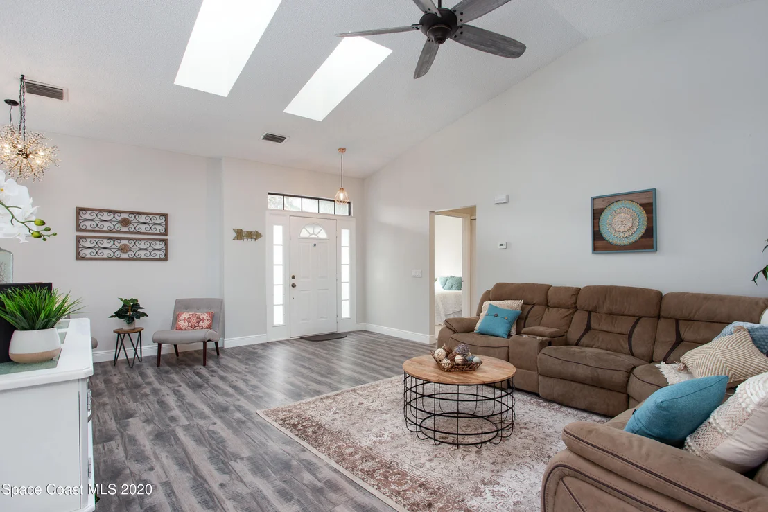 Photo of 1454 Dandelion Drive