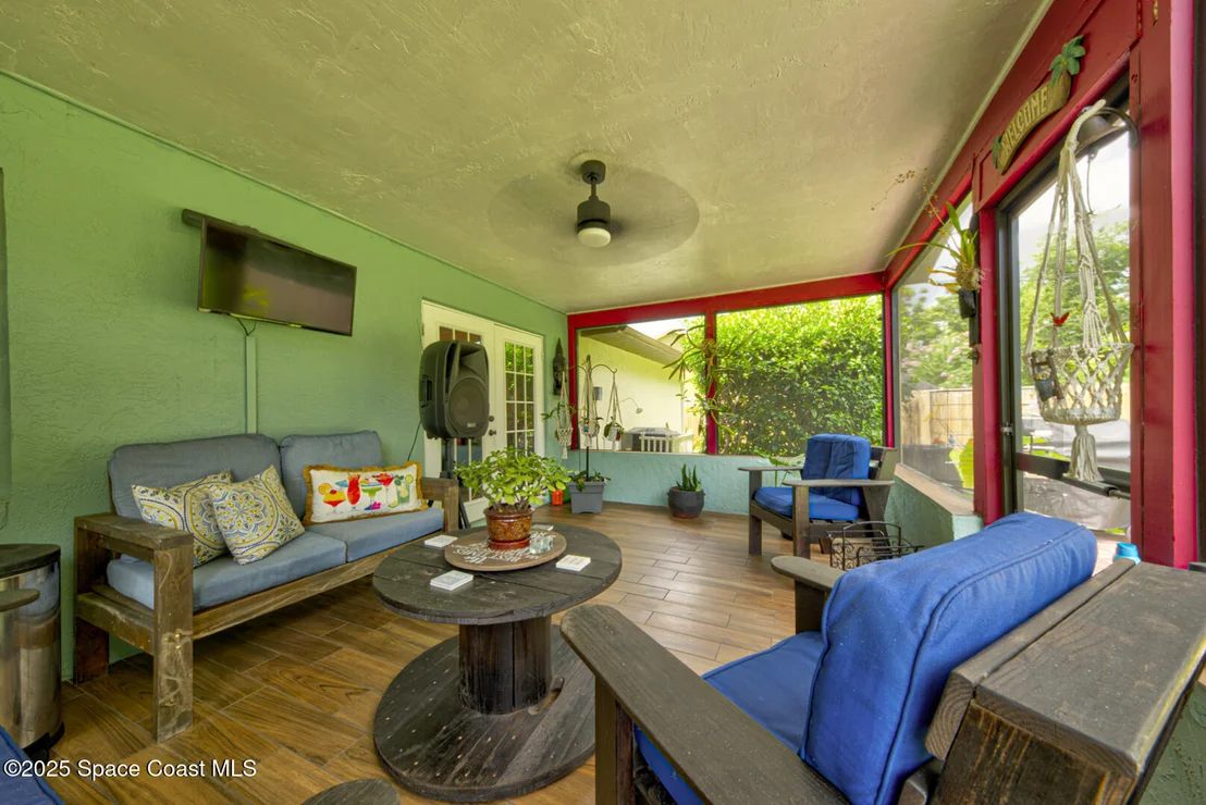 Photo of 5370 Holden Road