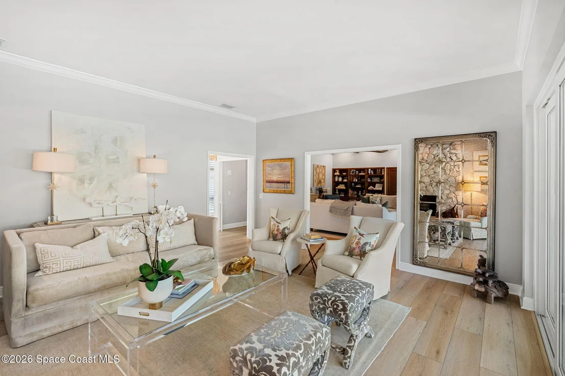 Photo of 656 Franklyn Avenue