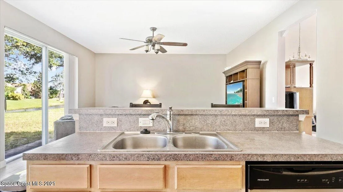 Photo of 964 Shaw Circle