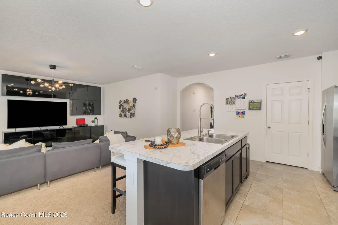 Photo of 3412 Indian River Parkway