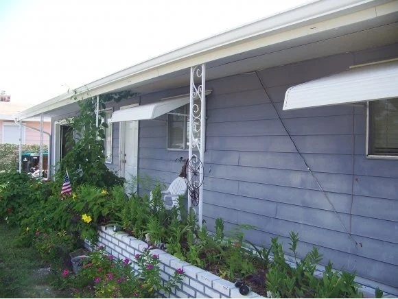 Photo of 859 NE Bahama