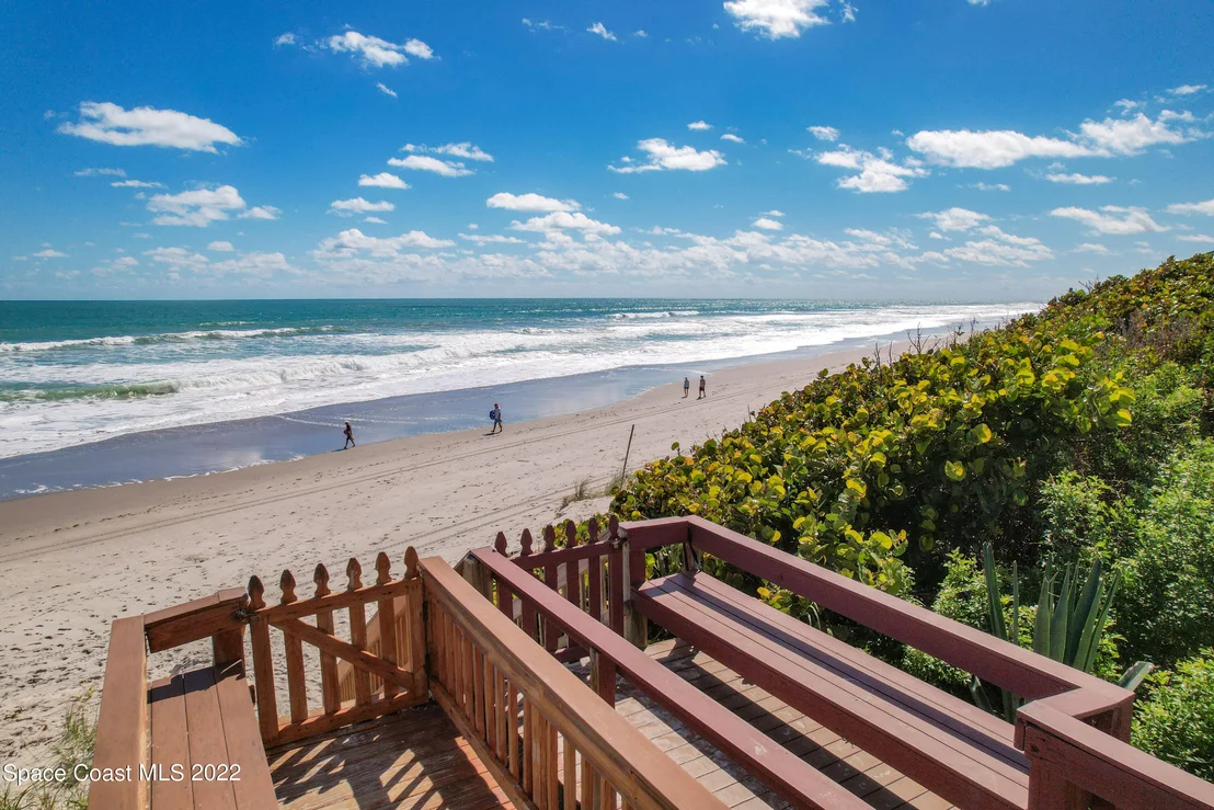 Photo of 348 Las Olas Drive