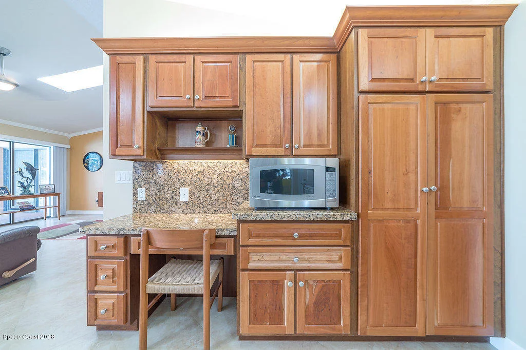 Photo of 1401 Meadowbrook Road NE