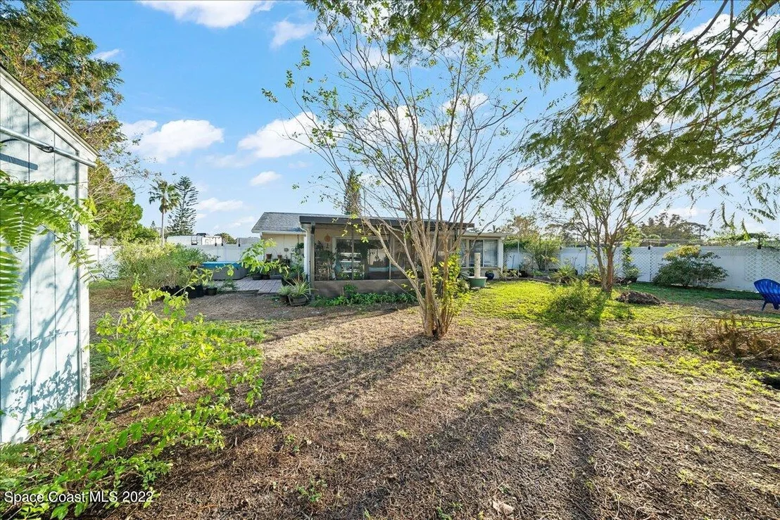 Photo of 1300 Cindy Circle NE