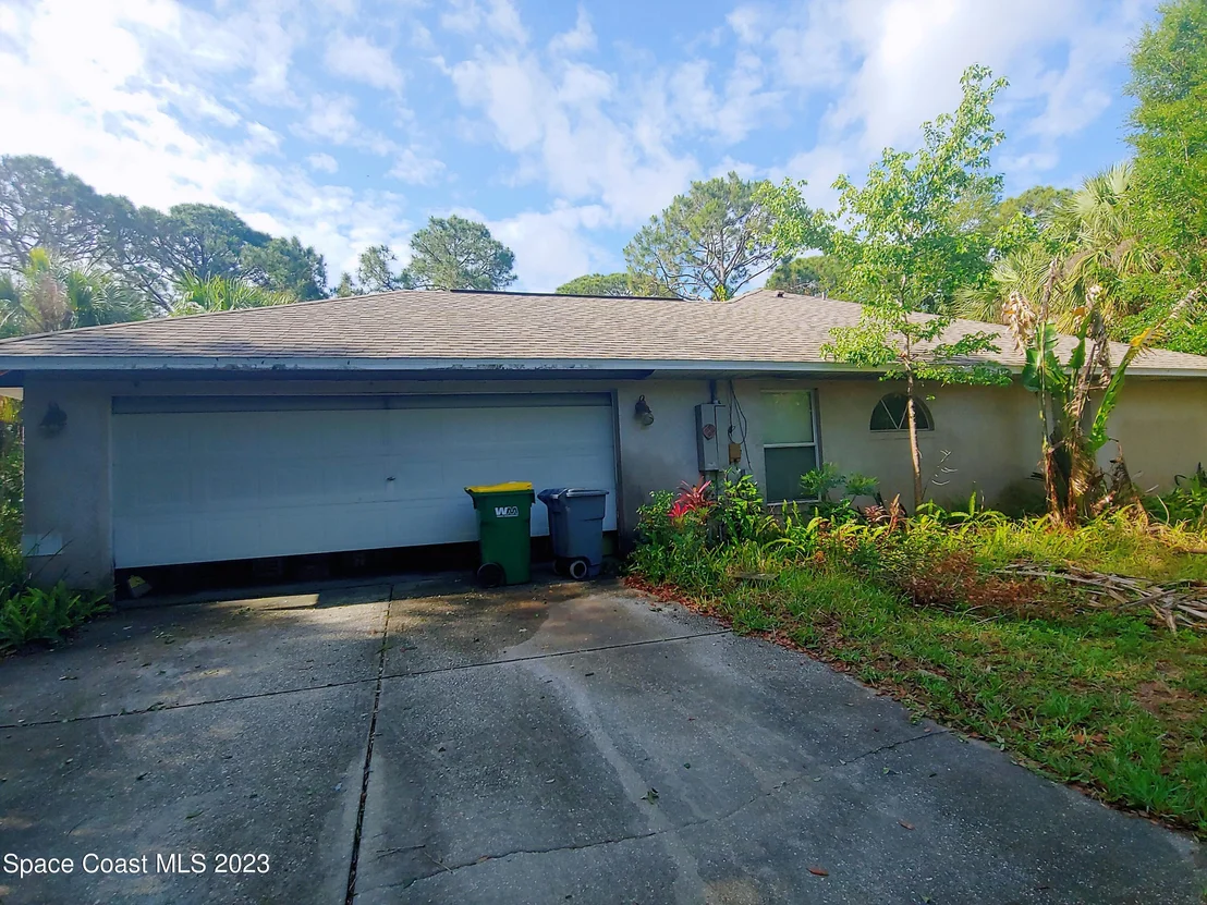 Photo of 5430 Fishtail Palm Avenue