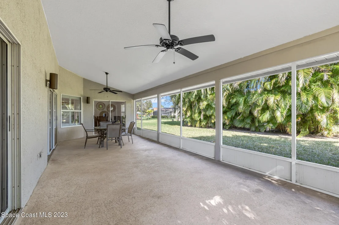 Photo of 580 Deerfield Drive