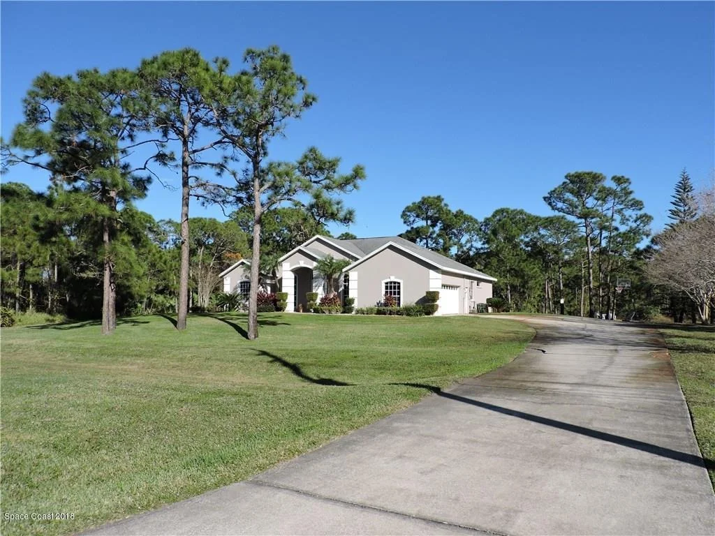Photo of 6595 Indian River Boulevard