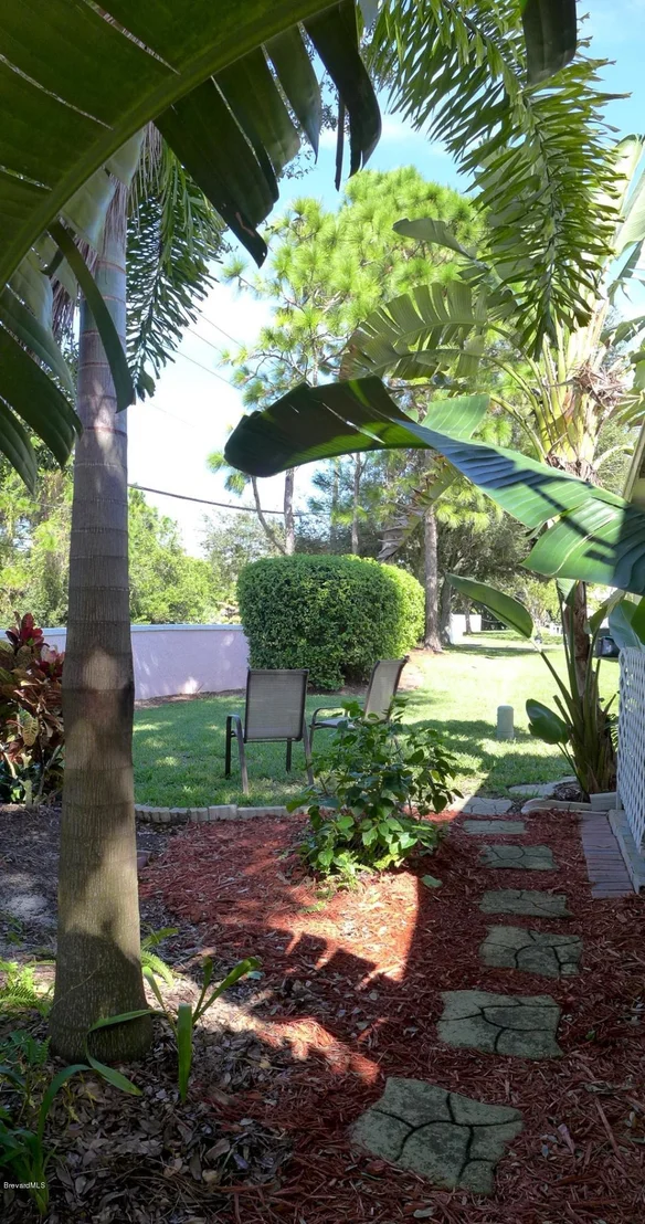 Photo of 836 NE Bracken Terrace