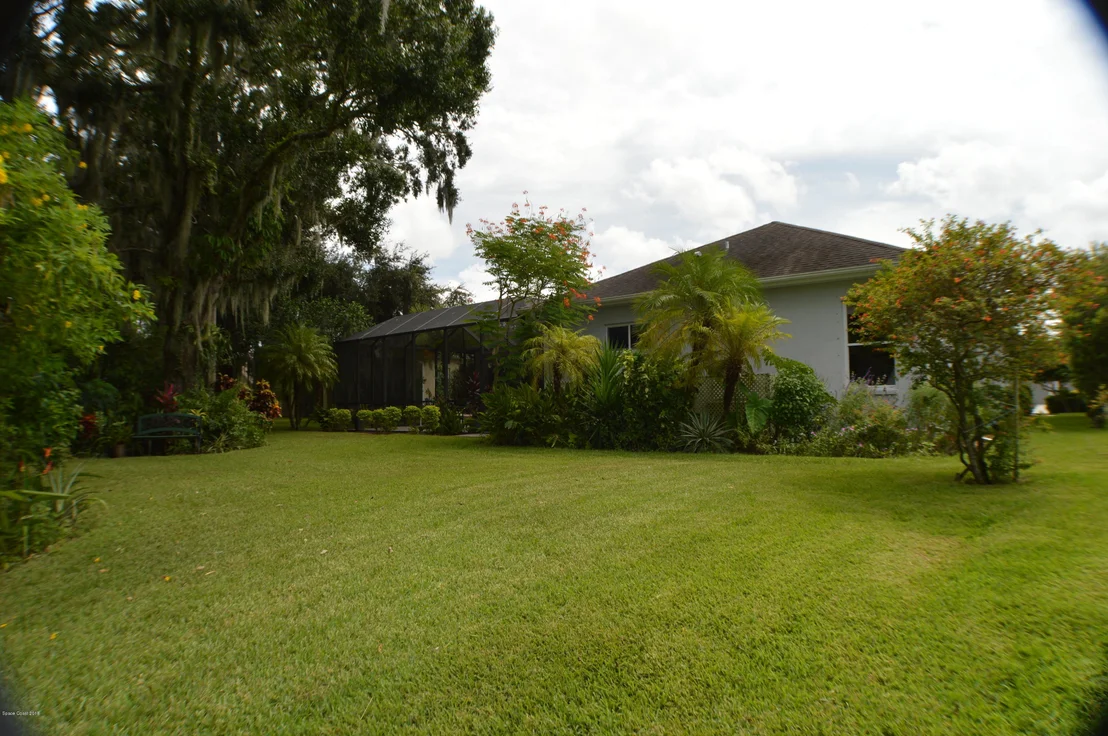 Photo of 2472 Woodfield Circle