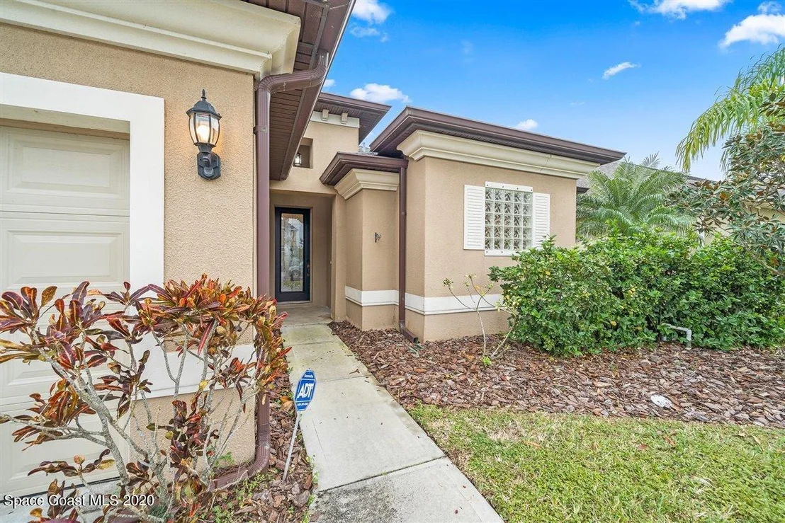 Photo of 1429 Corbett Lane