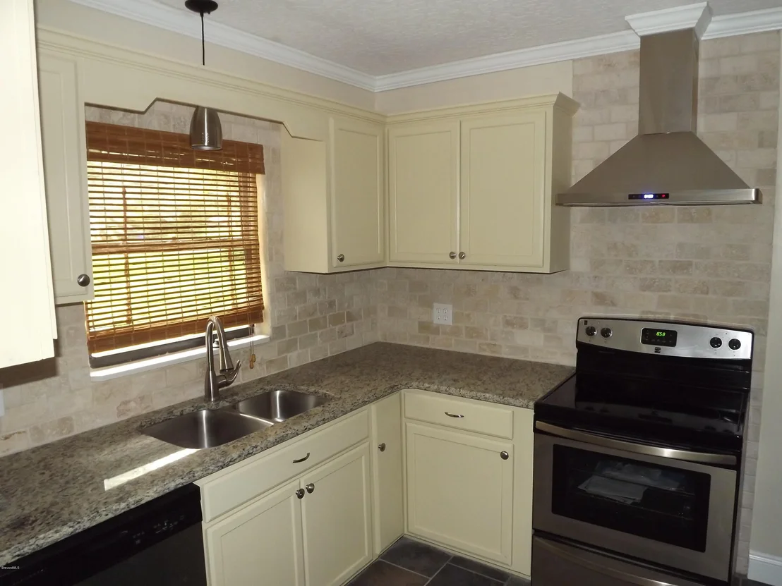 Photo of 18 S Hardee Circle