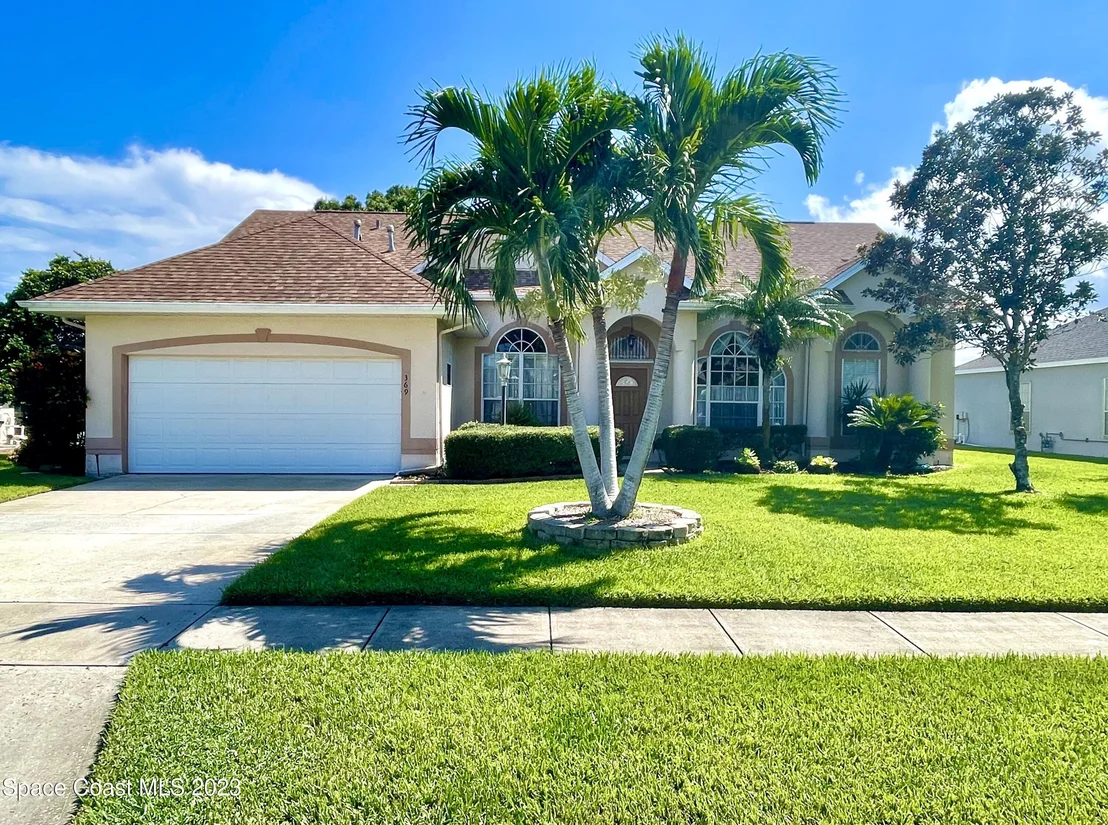 Photo of 369 Lake Victoria Circle
